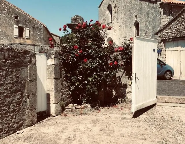 Holiday home Le 5 D'abel Mornac